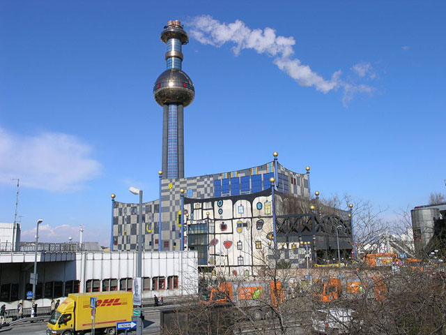 Завод по сжиганию мусора (District Heating Plant Spittelau, Шпиттелау, Австрия)